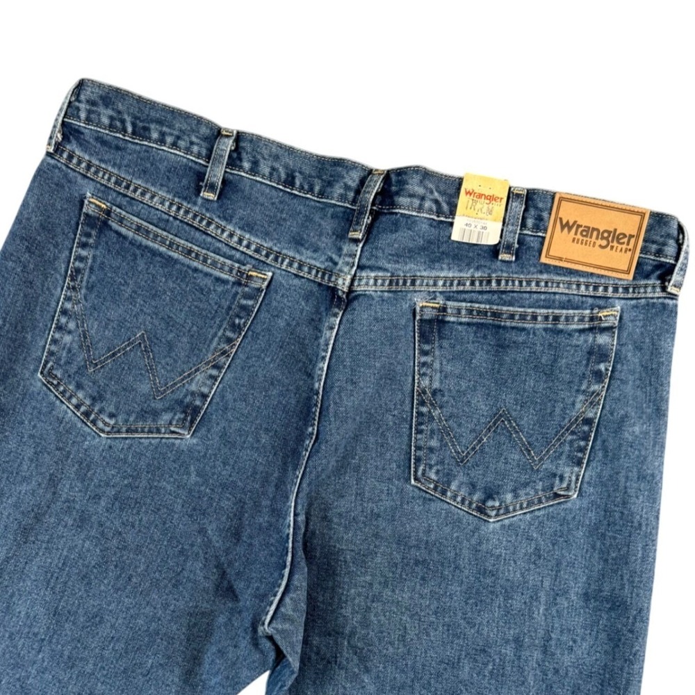 New Wrangler Rugged Wear Men Relaxed Straight Fit Denim Jeans 42x30 Cowboy Rodeo